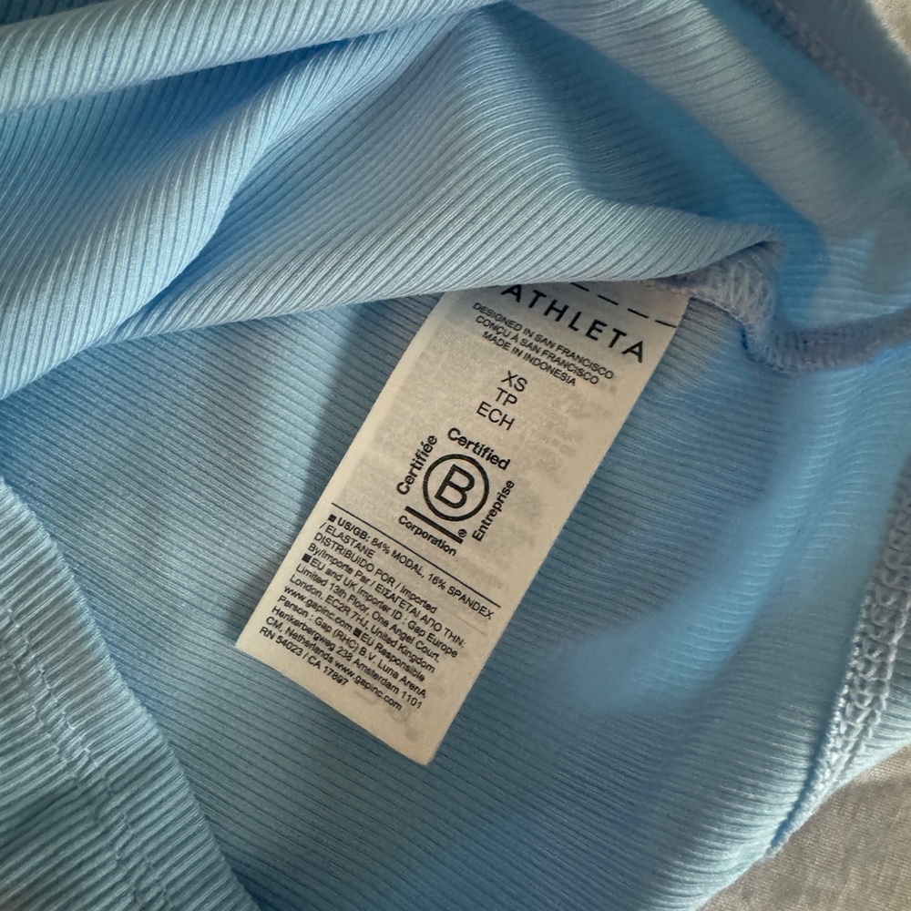 NWOT Athleta Light Blue Ribbed Racerback Tank - Picture 3 of 4